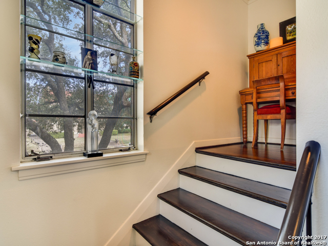 134 W Summit Avenue San Antonio TX 78212