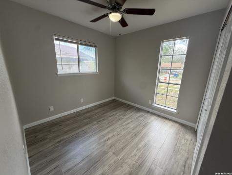 4911 Tennyson Drive San Antonio TX 78217