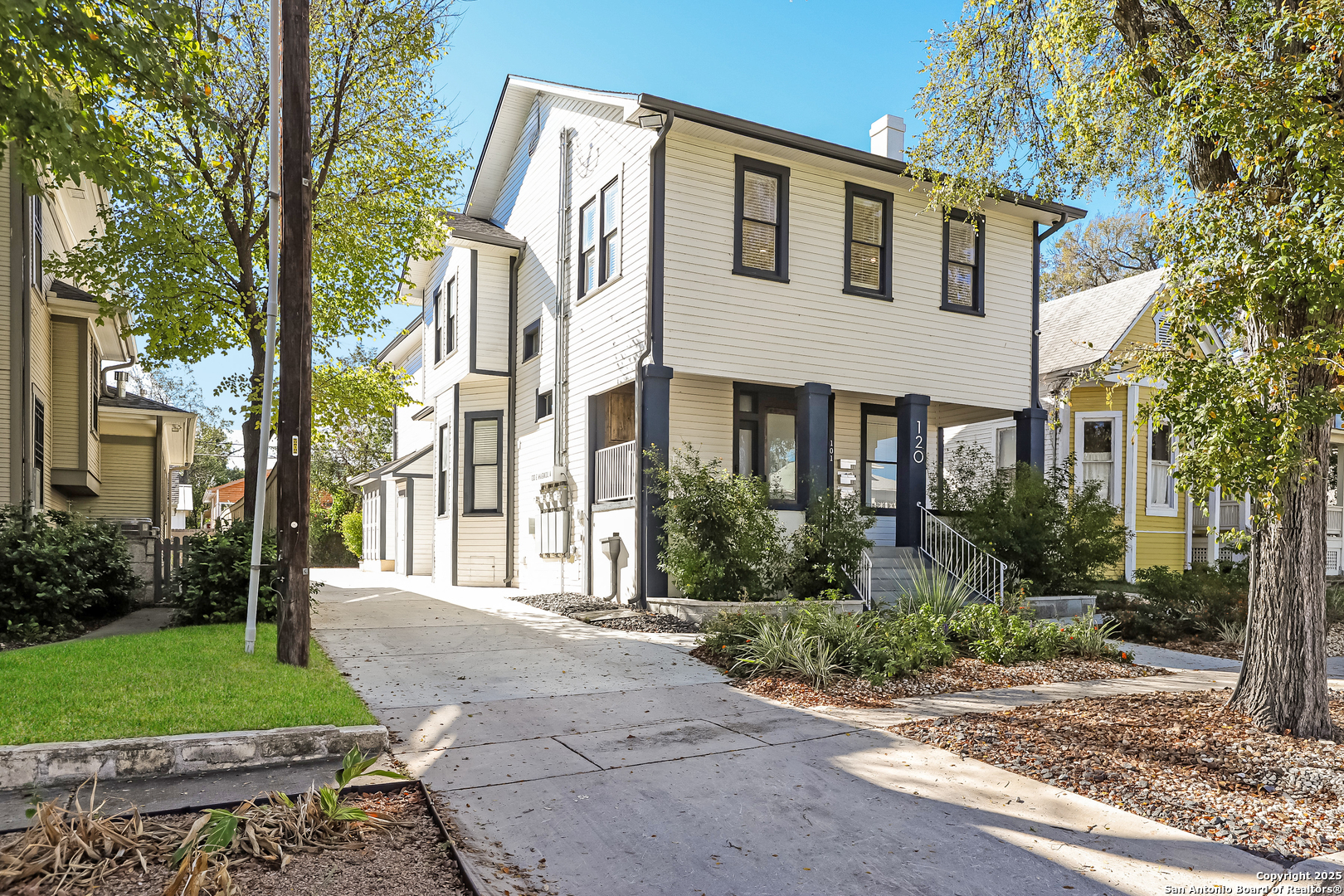 120 E Magnolia San Antonio TX 78212