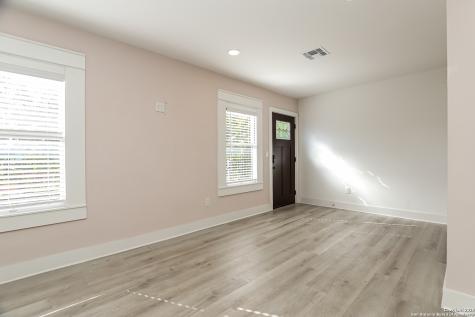 120 E Magnolia San Antonio TX 78212