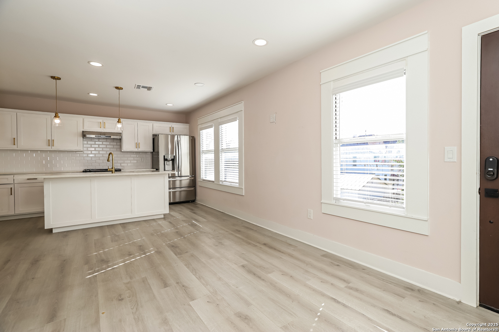 120 E Magnolia San Antonio TX 78212