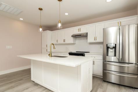 120 E Magnolia San Antonio TX 78212