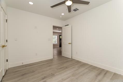 120 E Magnolia San Antonio TX 78212