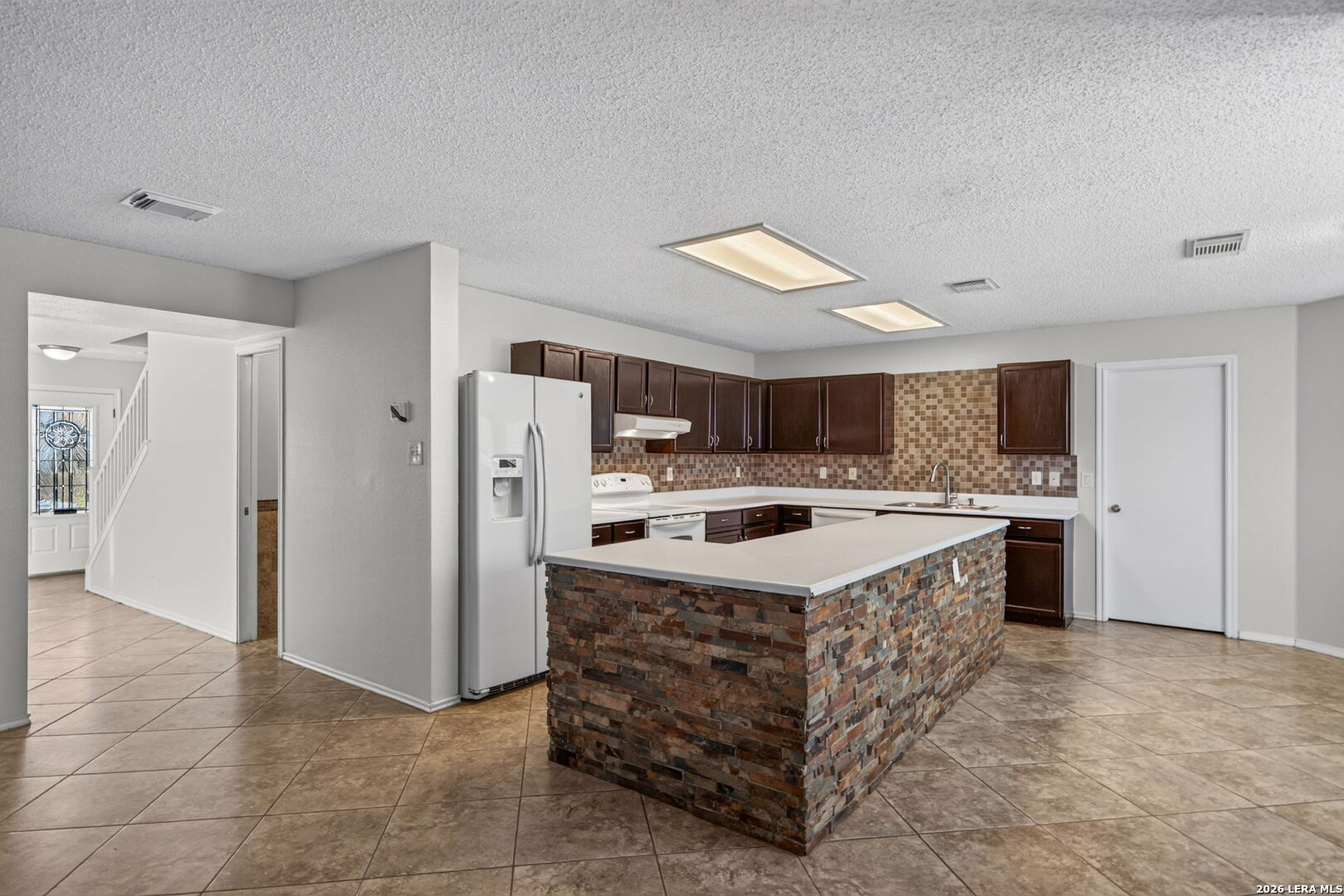 7702 Fairton Place Converse TX 78109