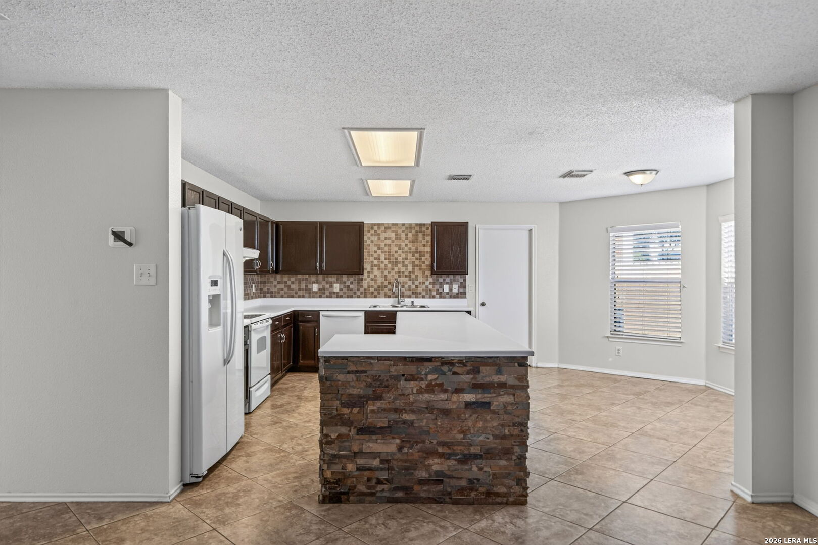 7702 Fairton Place Converse TX 78109