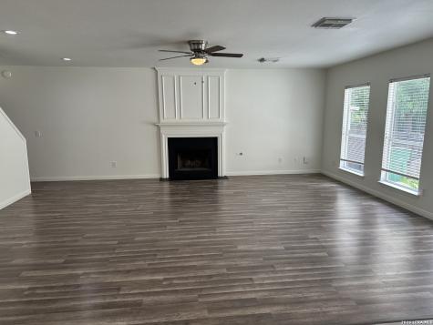 10463 Trailway Oak San Antonio TX 78240