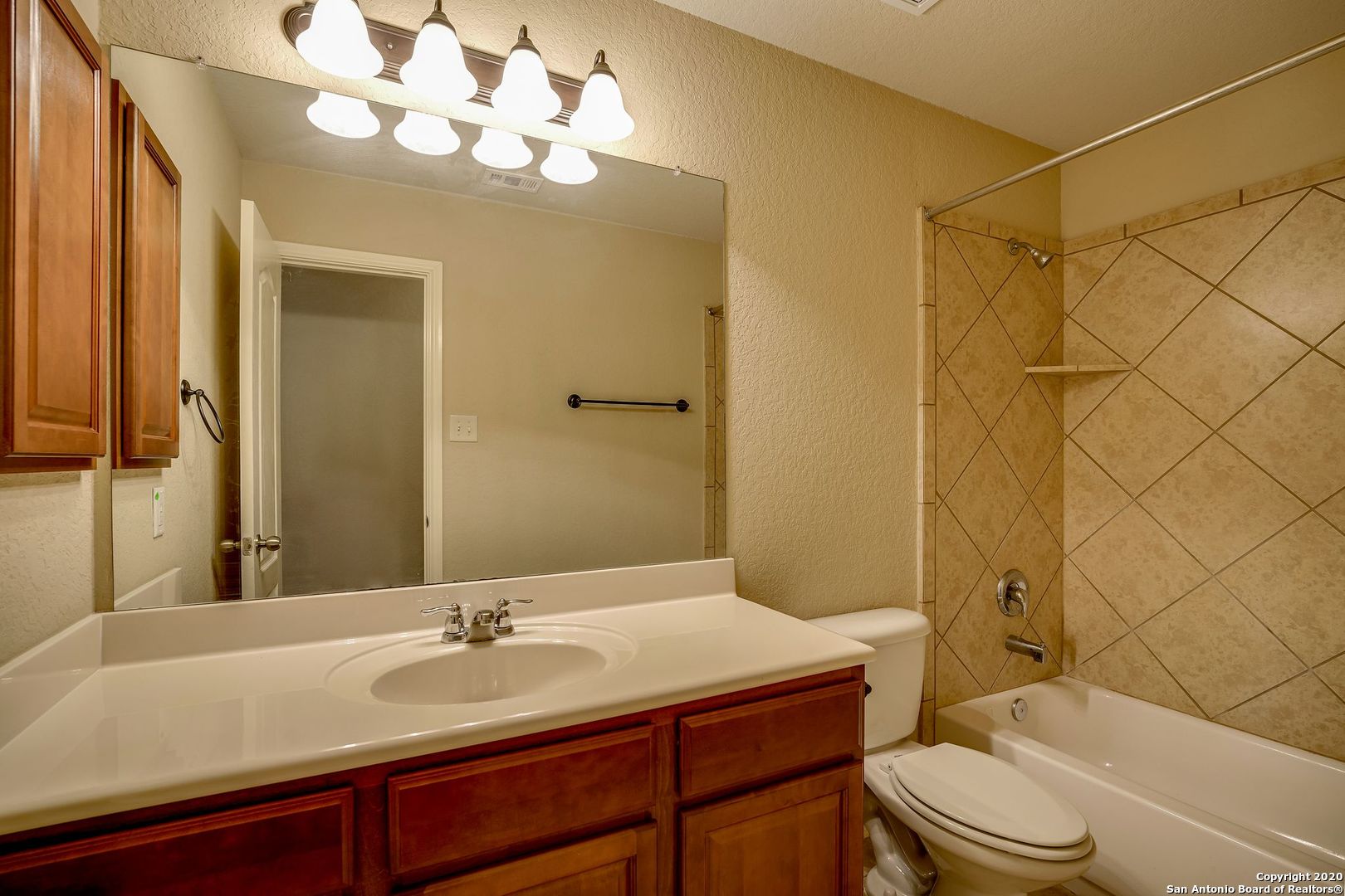1031 Windy Pond San Antonio TX 78260