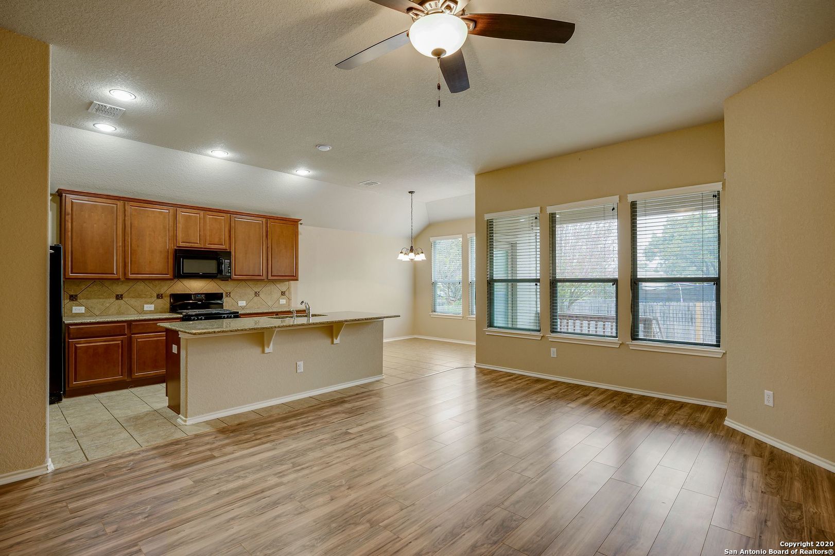 1031 Windy Pond San Antonio TX 78260