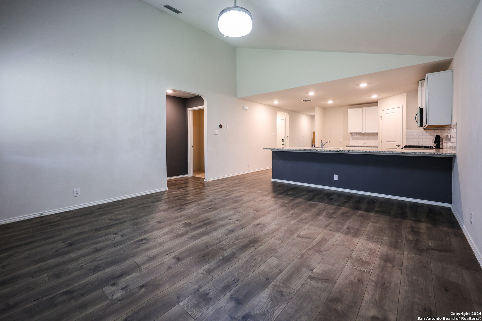 6407 Kendall Cove Converse TX 78109
