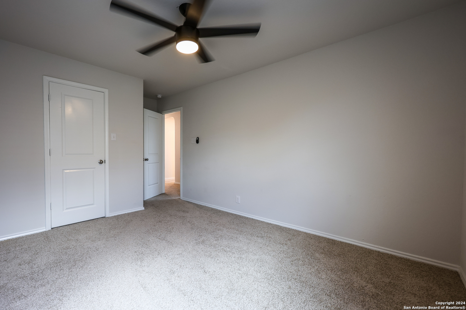6407 Kendall Cove Converse TX 78109