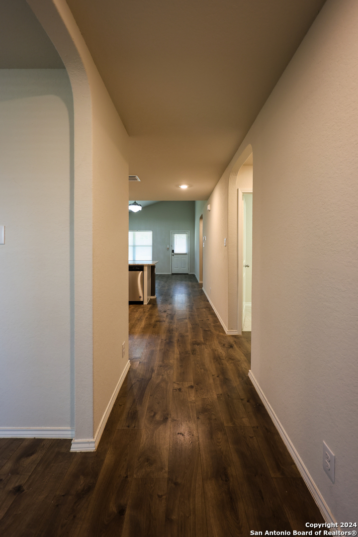 6407 Kendall Cove Converse TX 78109