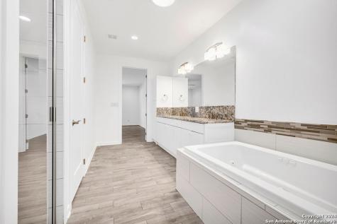 1303 Summerfield San Antonio TX 78258