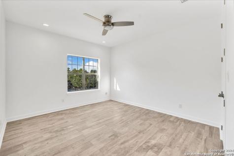 1303 Summerfield San Antonio TX 78258
