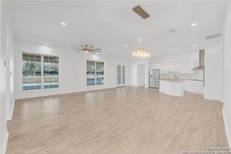 1303 Summerfield San Antonio TX 78258