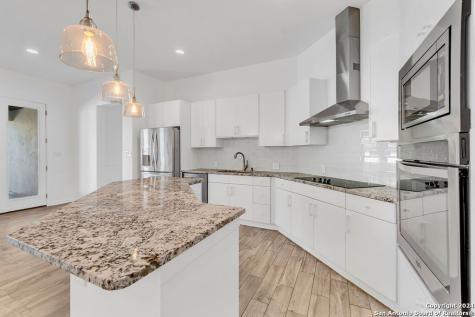 1303 Summerfield San Antonio TX 78258