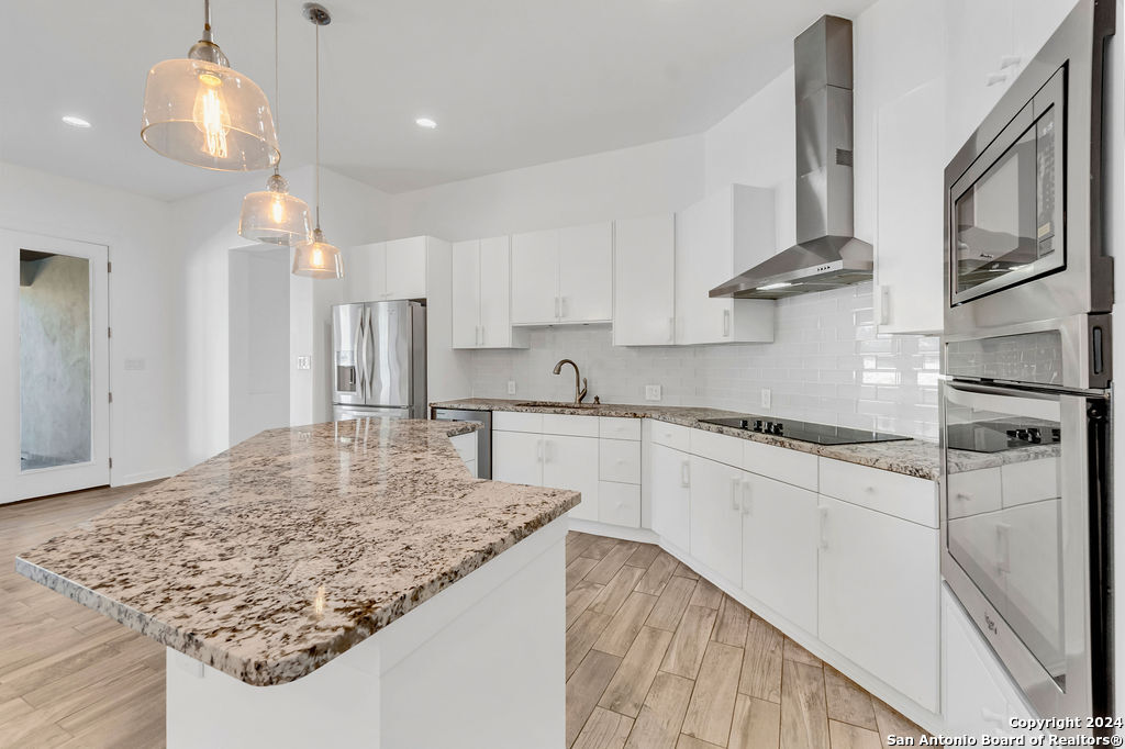 1303 Summerfield San Antonio TX 78258