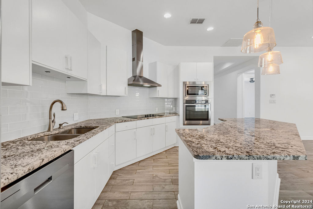 1303 Summerfield San Antonio TX 78258