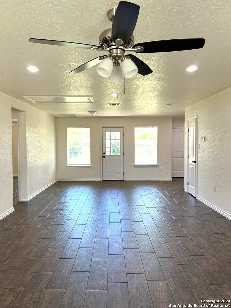 15118 Settlers Trail San Antonio TX 78245