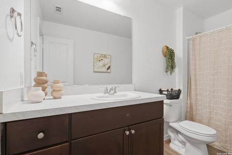 5938 Autumn Palms San Antonio TX 78242