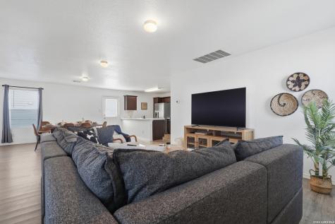 5938 Autumn Palms San Antonio TX 78242