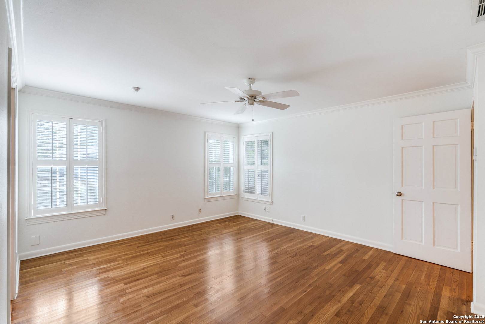 100 Seford Drive Terrell Hills TX 78209