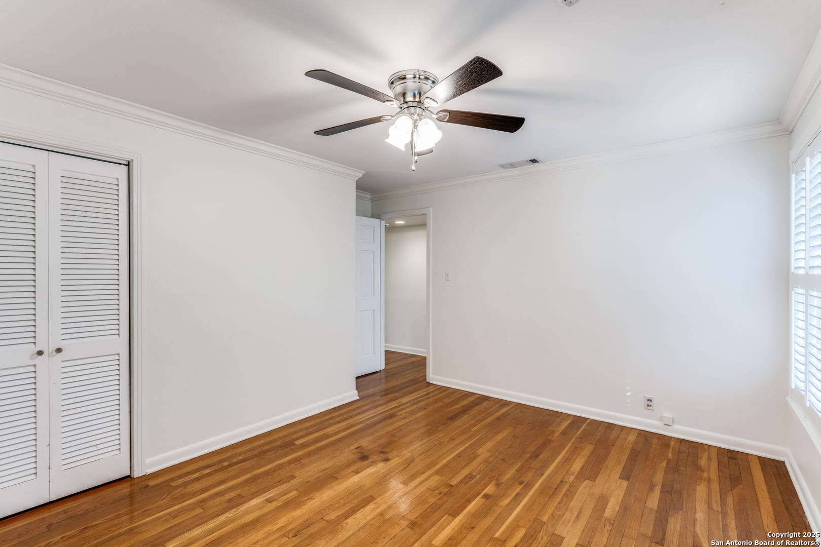 100 Seford Drive Terrell Hills TX 78209