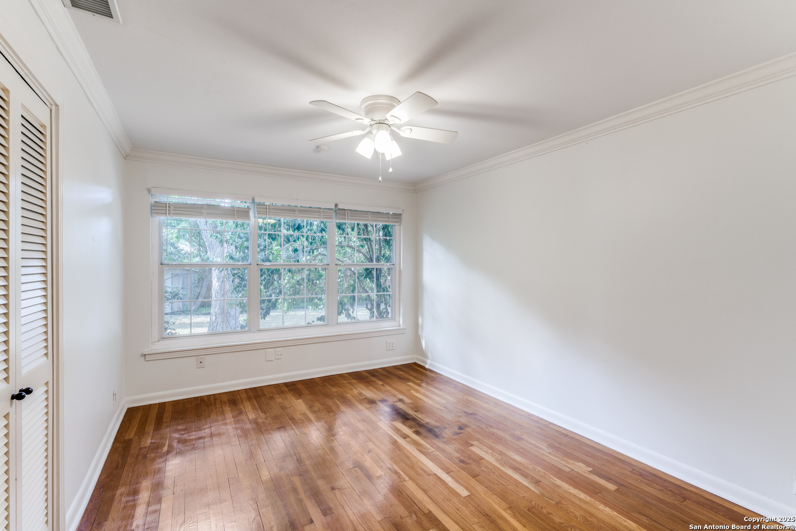 100 Seford Drive Terrell Hills TX 78209