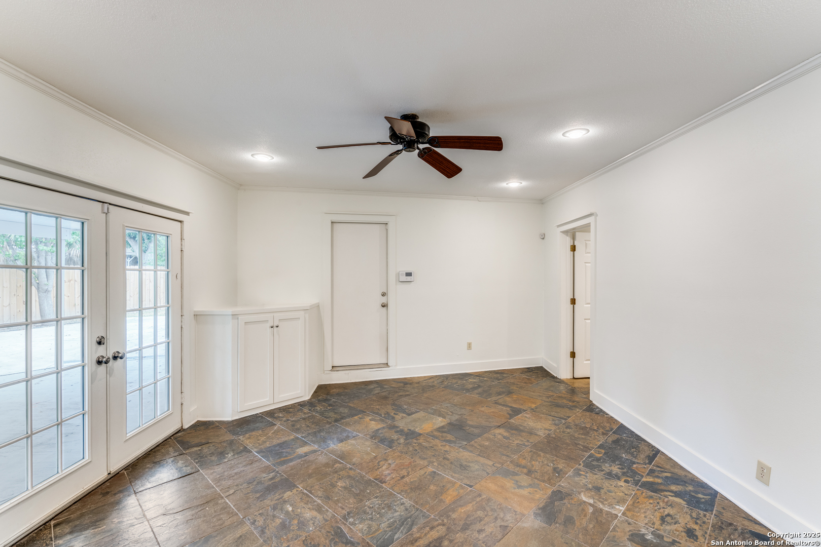 100 Seford Drive Terrell Hills TX 78209