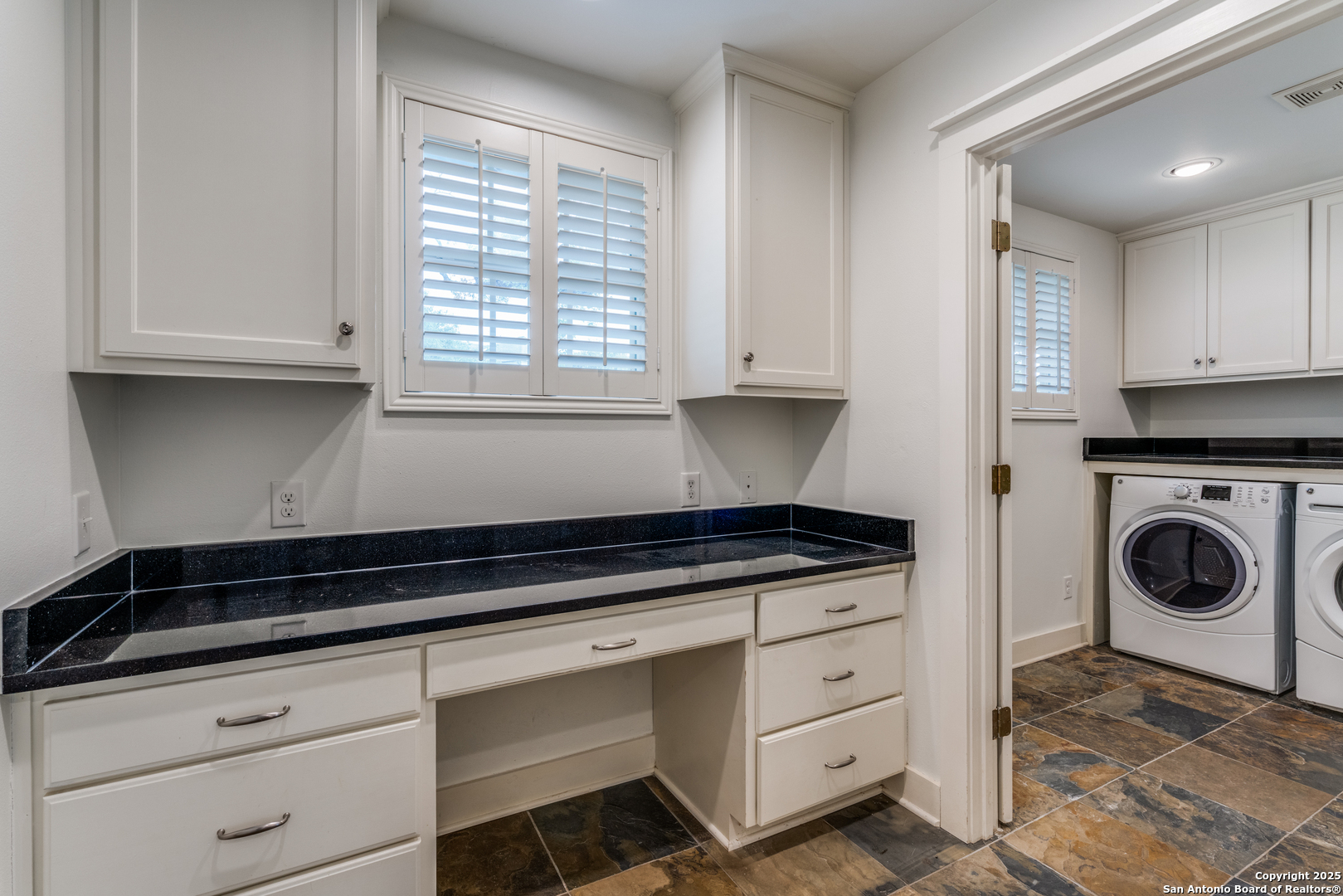 100 Seford Drive Terrell Hills TX 78209
