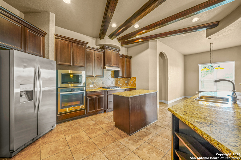 8219 High Noon Way San Antonio TX 78254