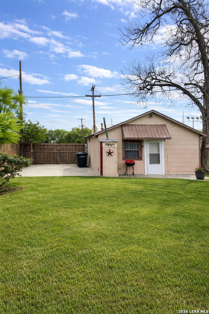 810 Haggin Street San Antonio TX 78210
