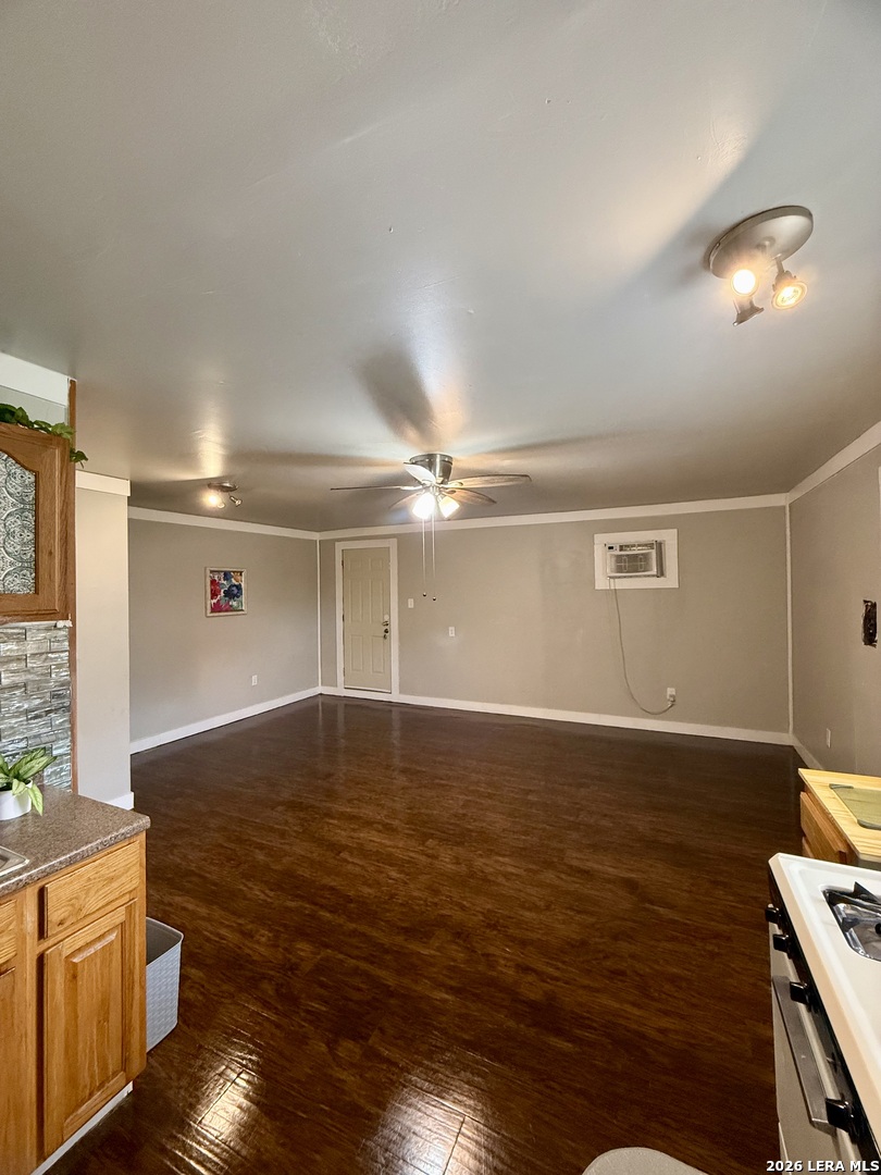 810 Haggin Street San Antonio TX 78210