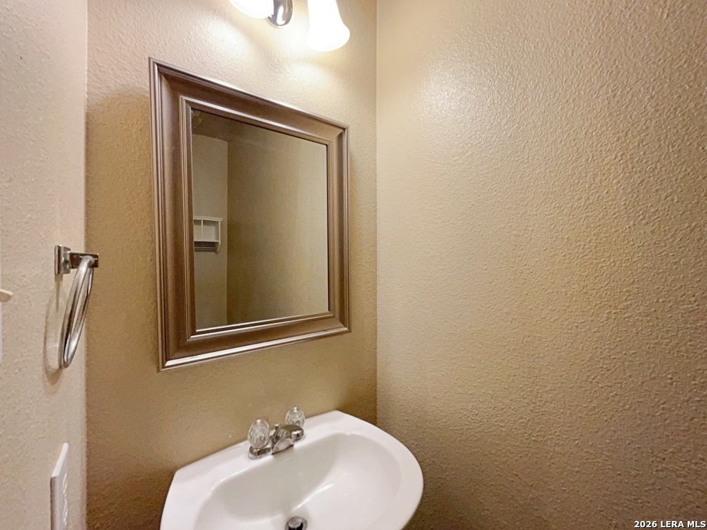 101 Willow Hill Cibolo TX 78108