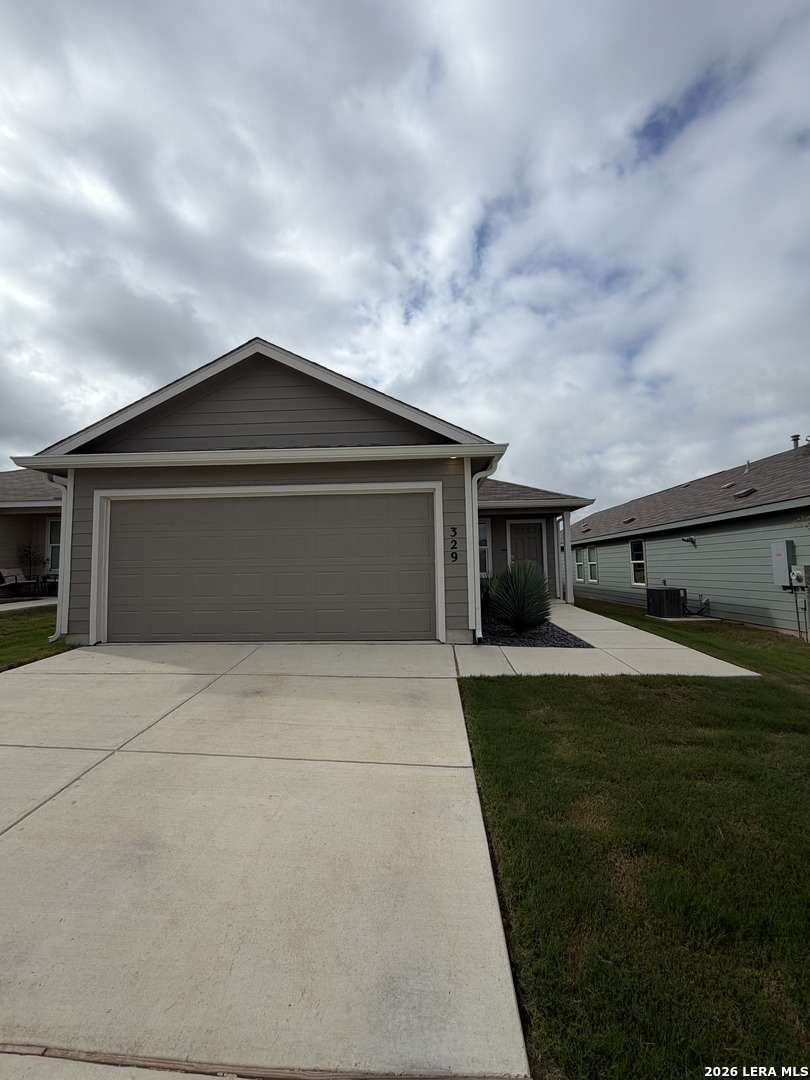 329 Kolton Plaza Marion TX 78124