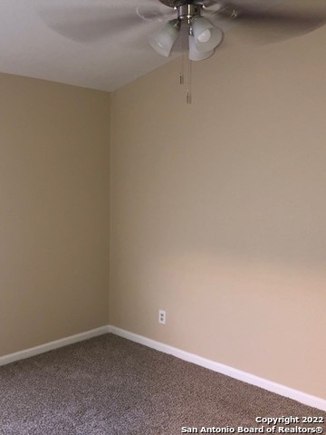 550 Dukeway Universal City TX 78148