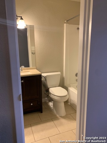 550 Dukeway Universal City TX 78148