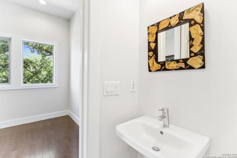 135 Cedar Street San Antonio TX 78210