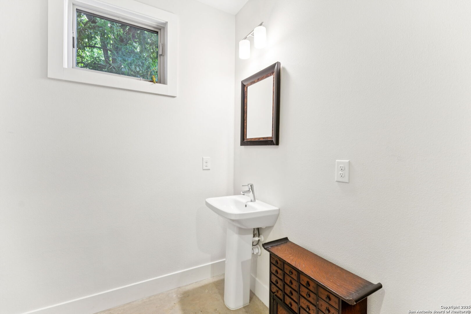 135 Cedar Street San Antonio TX 78210