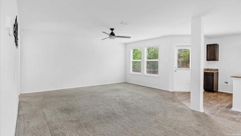 5618 Salado Falls San Antonio TX 78222