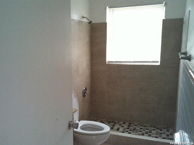 334 Tomrob San Antonio TX 78220