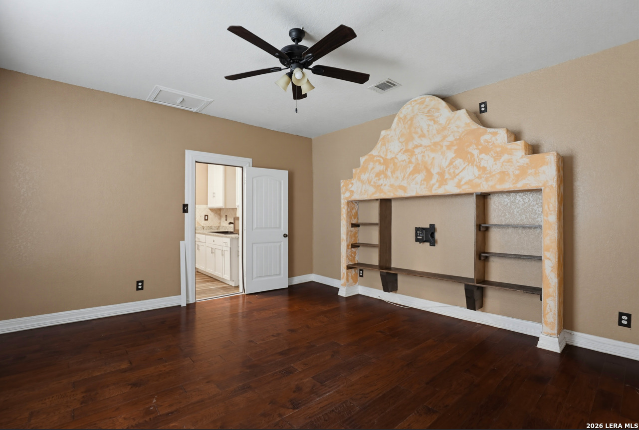 236 E Dullnig Court #1 San Antonio TX 78223