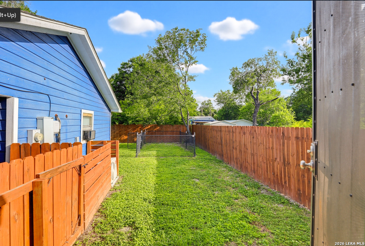 236 E Dullnig Court #1 San Antonio TX 78223