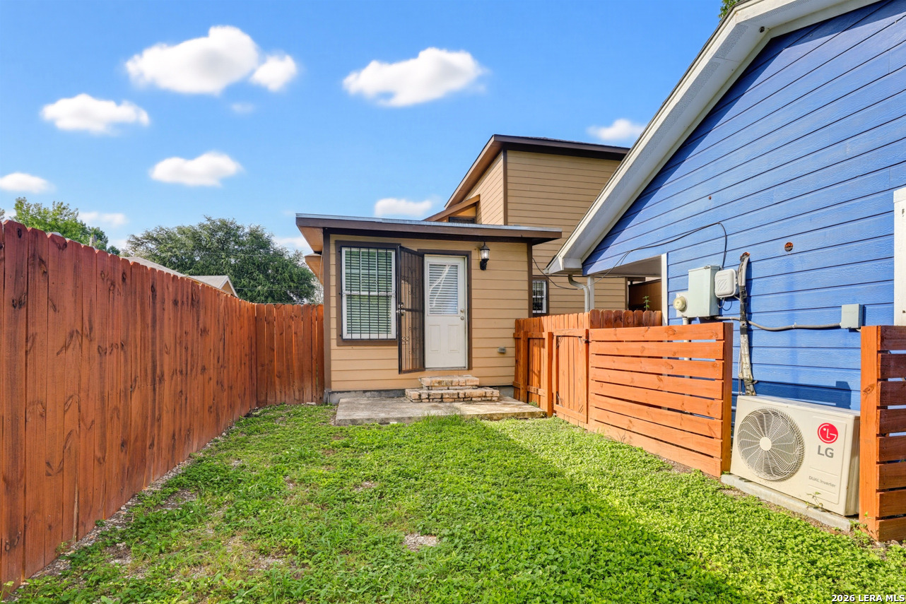 236 E Dullnig Court #1 San Antonio TX 78223