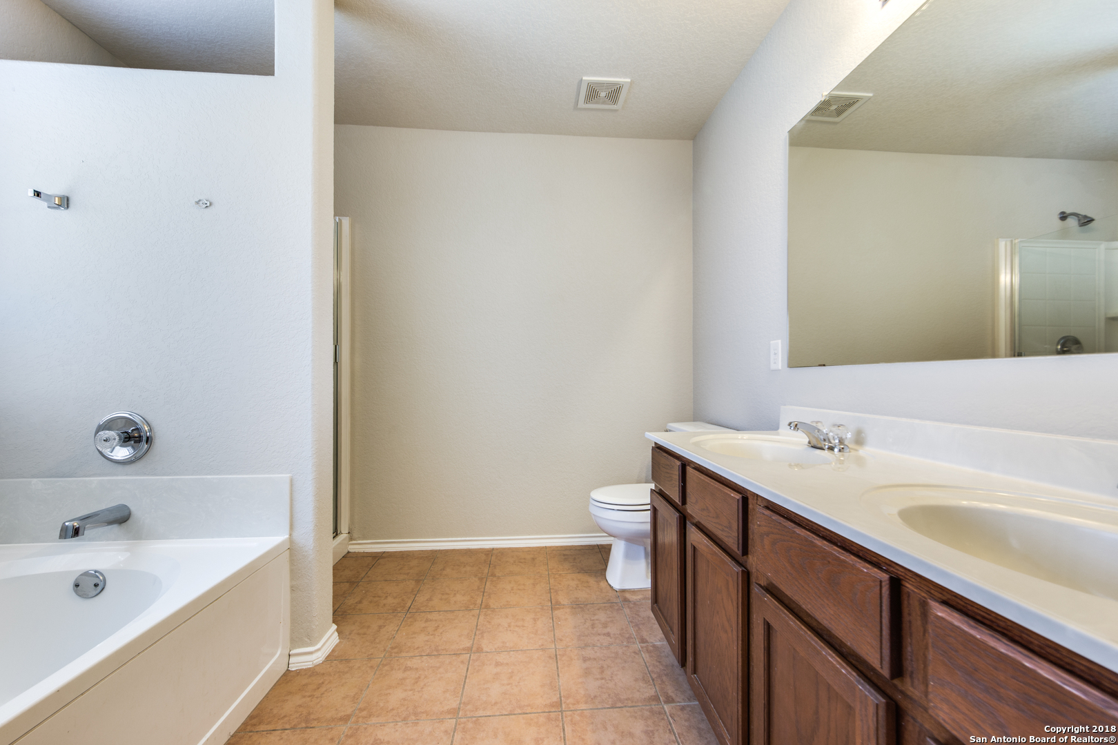 308 Lonestar Gait Selma TX 78154