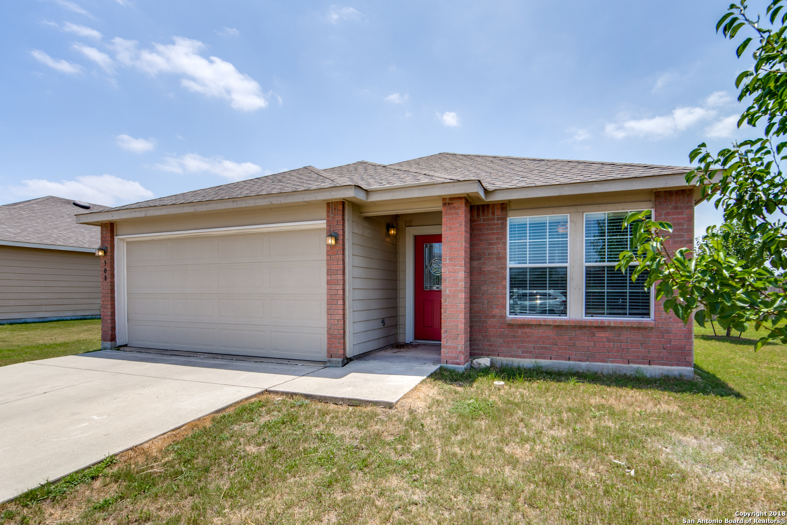 308 Lonestar Gait Selma TX 78154