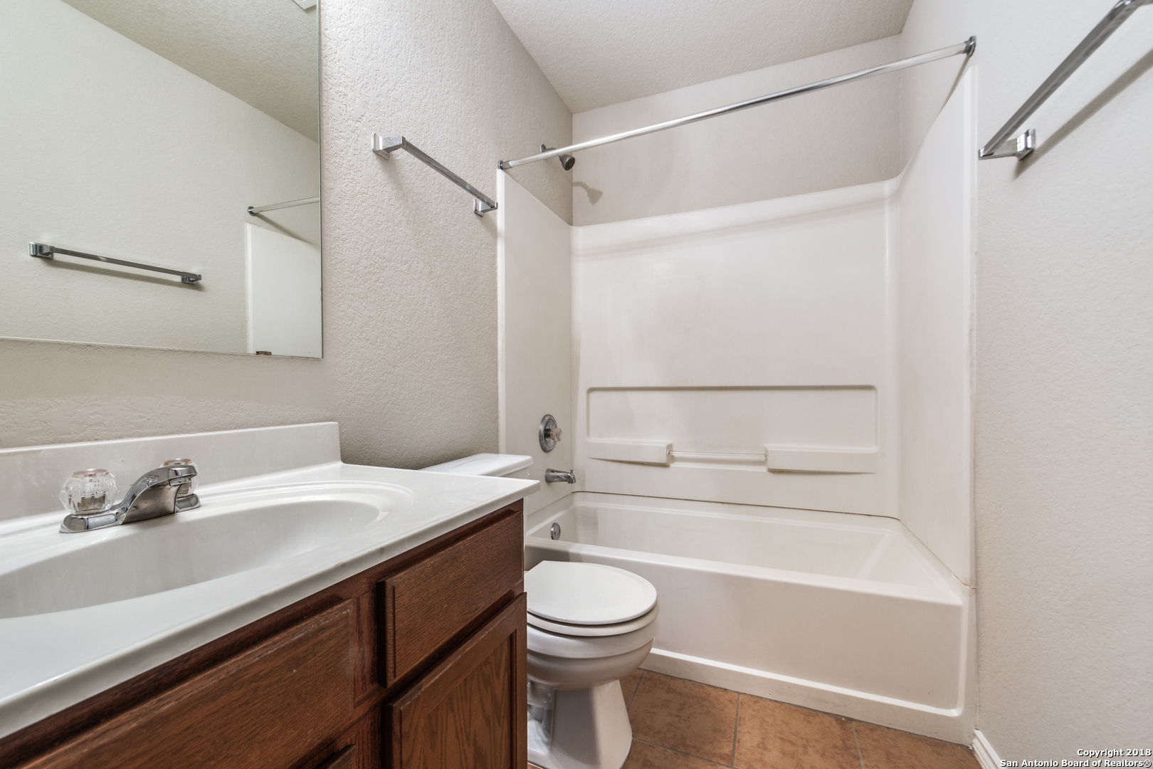 308 Lonestar Gait Selma TX 78154
