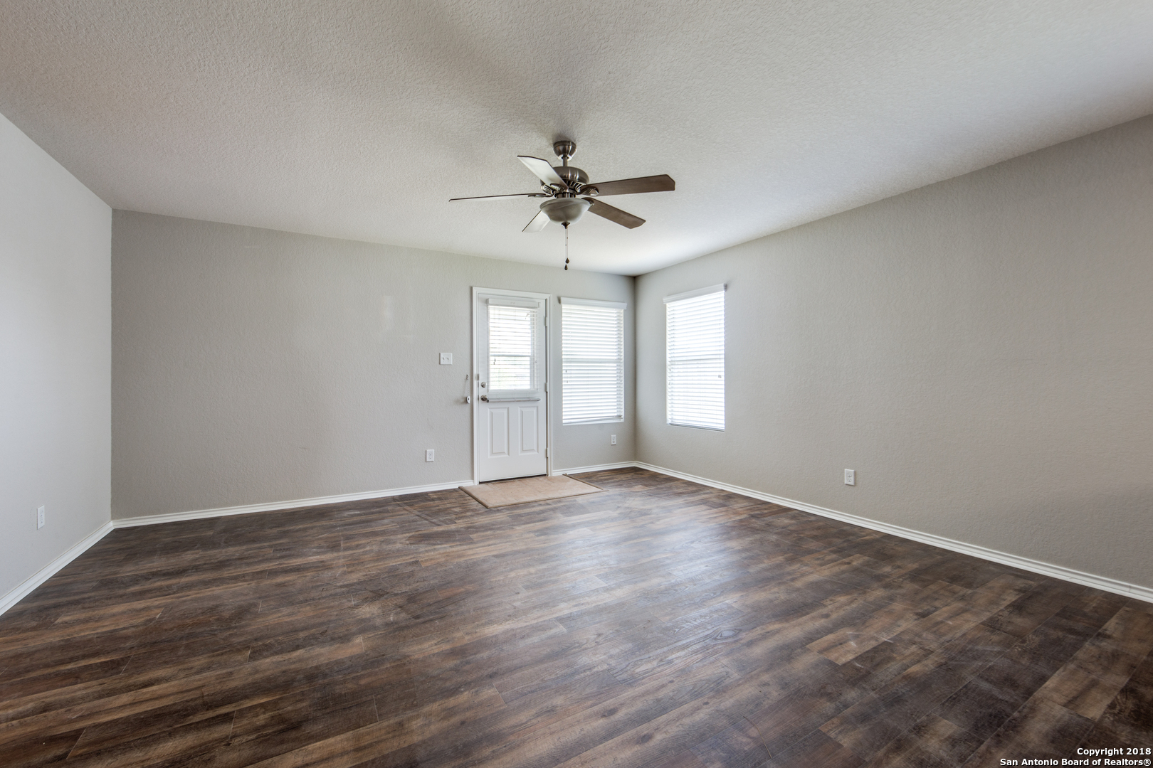 308 Lonestar Gait Selma TX 78154