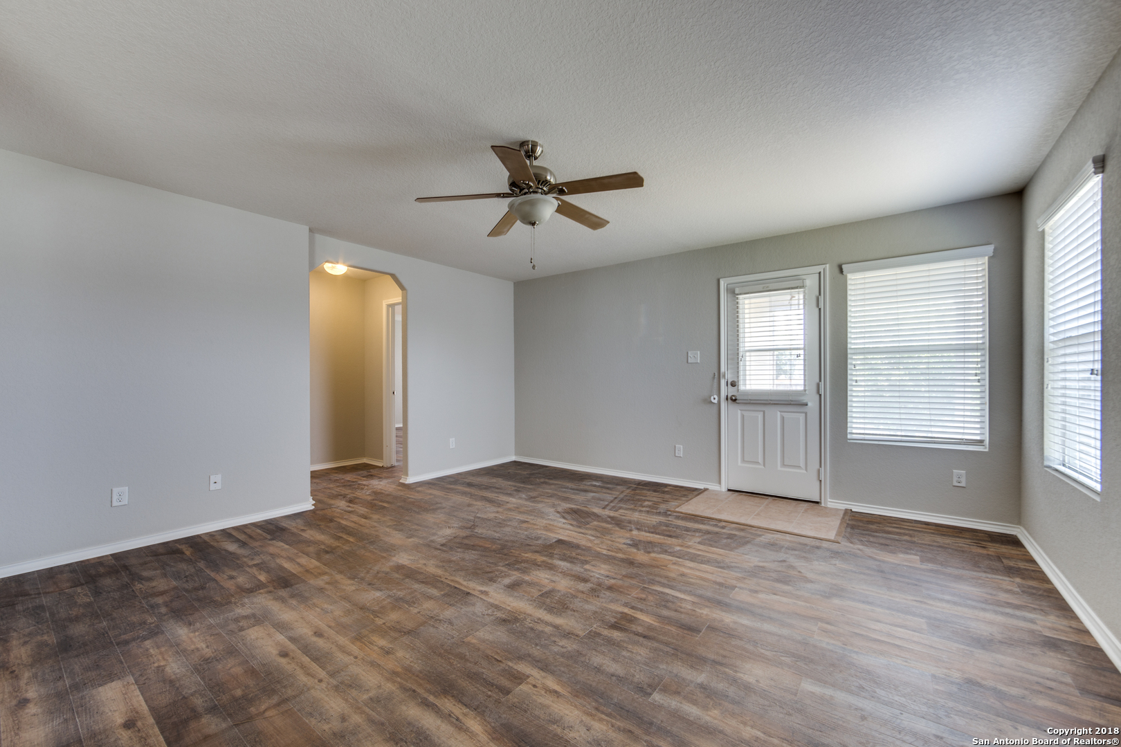 308 Lonestar Gait Selma TX 78154
