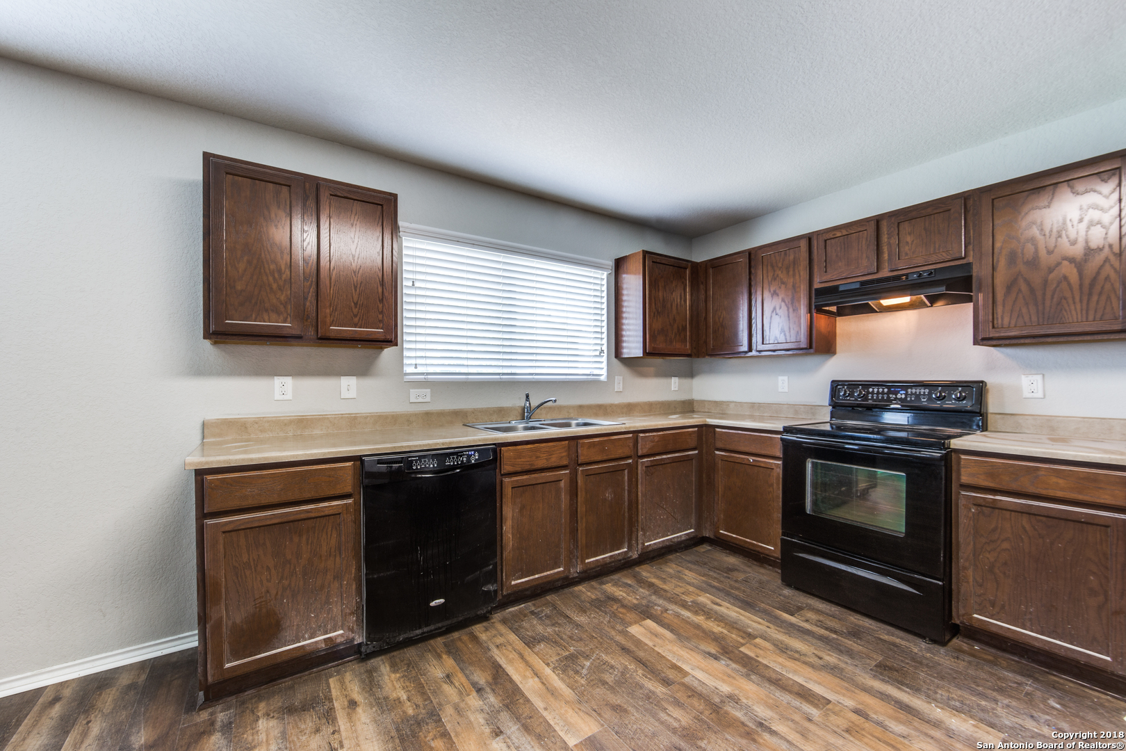 308 Lonestar Gait Selma TX 78154