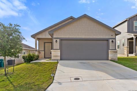 4250 Admirals Bend Converse TX 78109